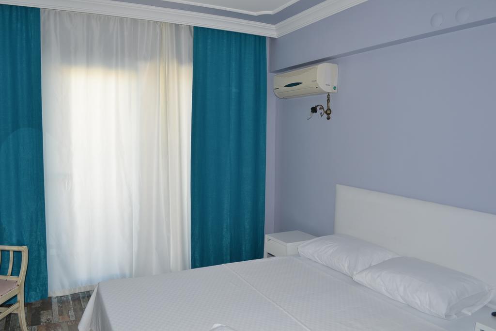 Lapis Port Surf Hotel Alacati Exterior photo